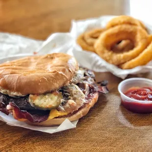 Jumbo Bacon Cheeseburger and Onion Rings