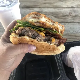 Amazing BBQ Burger.