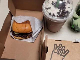 Shake Shack Novi