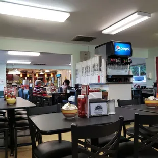 the inside of a fast food restaurant