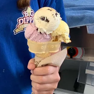 Triple Dipper Cone - Blackberry Lavender, Lemon Bar, and Beach Bum flavors