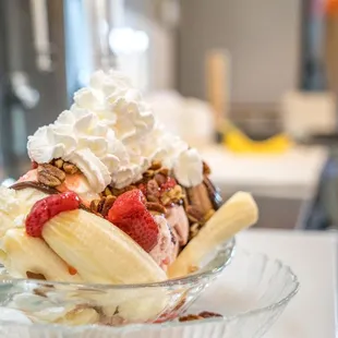 Who doesn't like a split once in a while? Big Dipper Creamery is your go - to for the best banana splits in town!