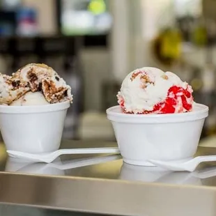 Many flavors, different cones, and a wide variety of toppings. It doesn't get better than this...