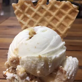 Ooey Gooey Butter Cake Pint