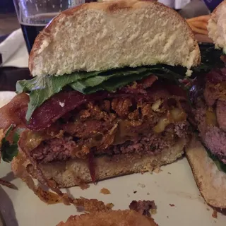 Bratzel Burger Beef (Delivery)