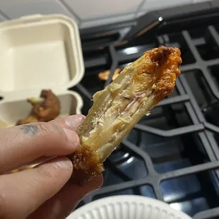 Dry, flavorless wings !