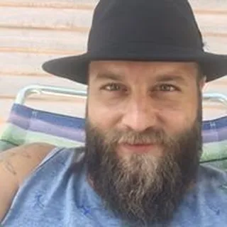 Wes P.
