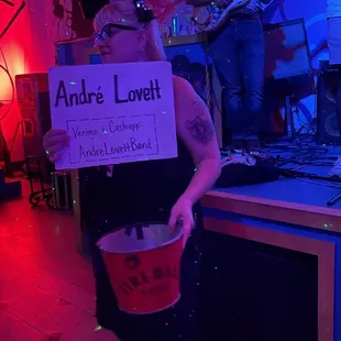 Pandii showing love to the André Lovett Band