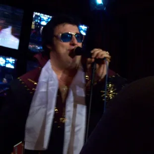 Pete Vallee - Big Elvis