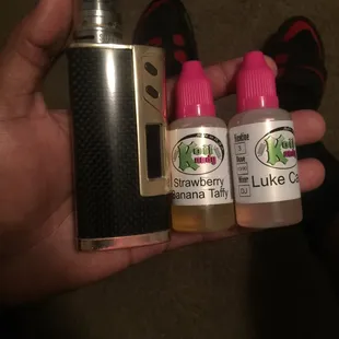 A few of the featured juices &amp; My mod.