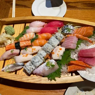 Sushi &amp; sashimi