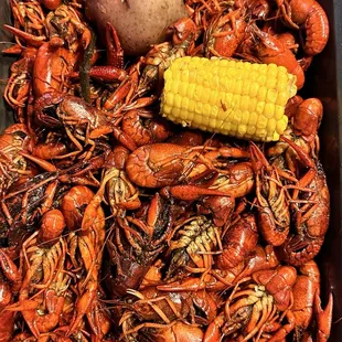 boiled crawfish, corn, potatoes and potatoes
