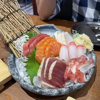11 Piece Sashimi Regular