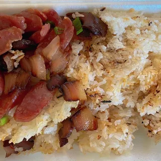 Chinese Sausage and Bacon Clay Pot Rice