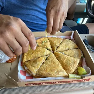 Pizza (quesadilla)