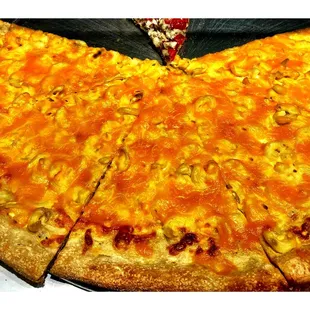 Mac n Cheese Pizza !! @ .Big G&apos;s Pizza.Assorted Pizza Slices Ready to Go!..Take Out&amp;Delivery! My Favorite Unconventional Pizza Place!Cool!