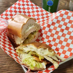 This looks so good, and now I remember I should have asked for jalapenos to add to my pepper jack cheese on my chicken sandwich..