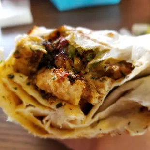 Look at all the chicken in this schwarma