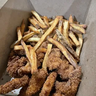 Kids chicken tenders .