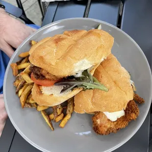 Fried chicken sandwich