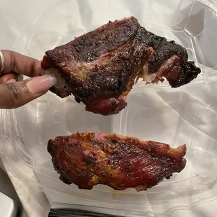 0/10 Quality Ribs   Burnt &amp; dried ribs scraps .   These were most likely yesterdays ribs as well . No way these are fresh !