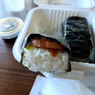 Spam musubi ($5.39)