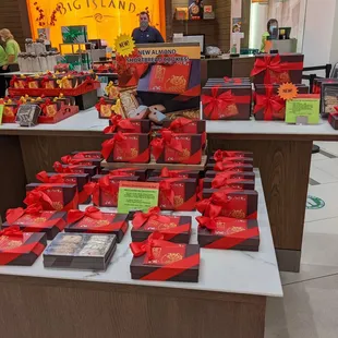 Still get the shortbread almond cookies!