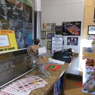 the inside of a fast food restaurant