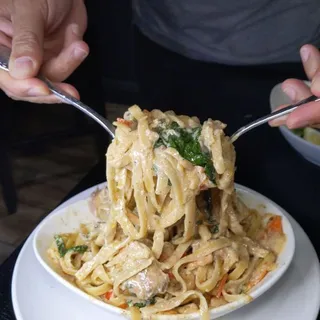 6. Jerk Chicken Pasta