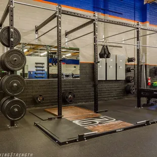 Joe is the KING of deadlifts and this is his class Room!