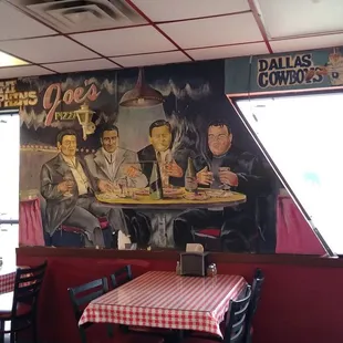 Anyone know who these guys are? I recognize Robert Dinero but, can't place the other guys. Message me w the details. Please.