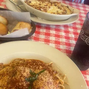 Spaghetti / Meat Sauce and Lasangna