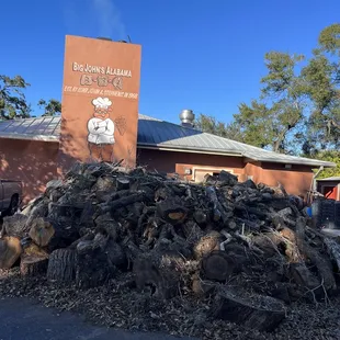 All the Cut-wood for the smoker!
