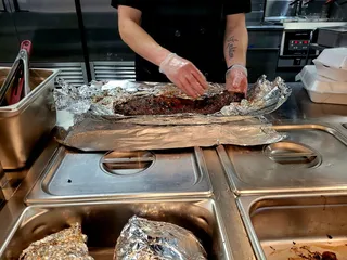 J's Var-B-Q