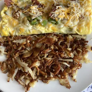 an omelet and hash browns