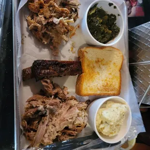 People at my table ordered slabs of ribs, but being that Big John ran out of Ribs, we were forced to get a one Rib sampler platter