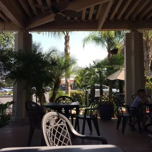 Froyo and dreaming about faraway places