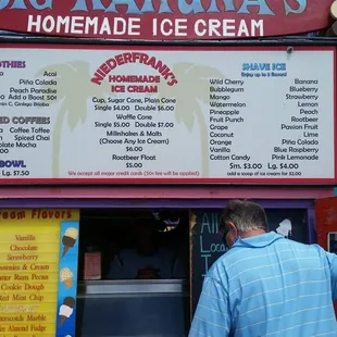 I love that they use Niederfrank&apos;s homemade ice cream. Great flavors.