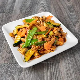 Moo Goo Gar Pan. Mushroom Chicken