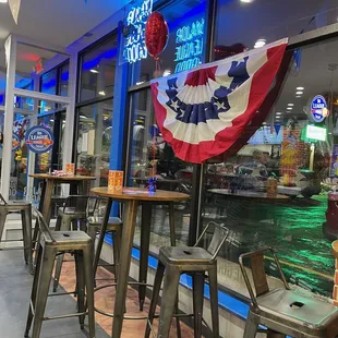 a view of the outside of a restaurant