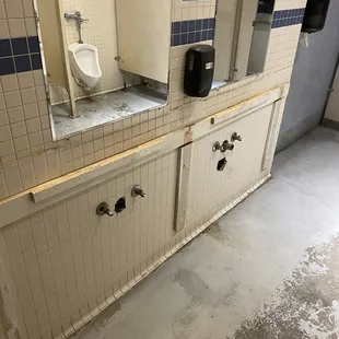 They recently removed the sink. Maybe it'll get replaced.. who knows but just look at the buildup of gross under the mirrors.