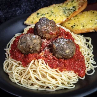 Spaghetti with meatballs