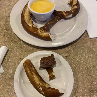 Giant Pub Pretzels