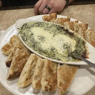 Spinach artichoke dip with bread (happy hour)
