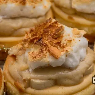 Mini banana pudding cheesecakes