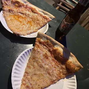 Cheese pizza and coors light