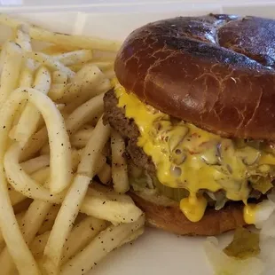 Green Chile cheeseburger