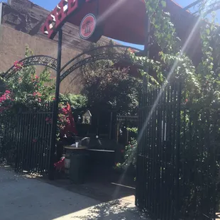 Perfect day to sit outside and enjoy great BBQ