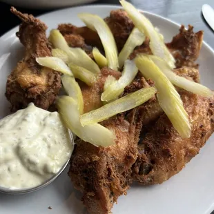 smoked wings my favorite thing to get THIS TIME tho idk what or where they got these wings from but they slapped they just did lol