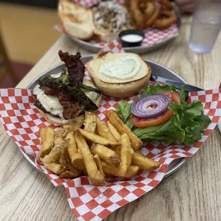 The Jalapeno Burger with garlic fries - yum!